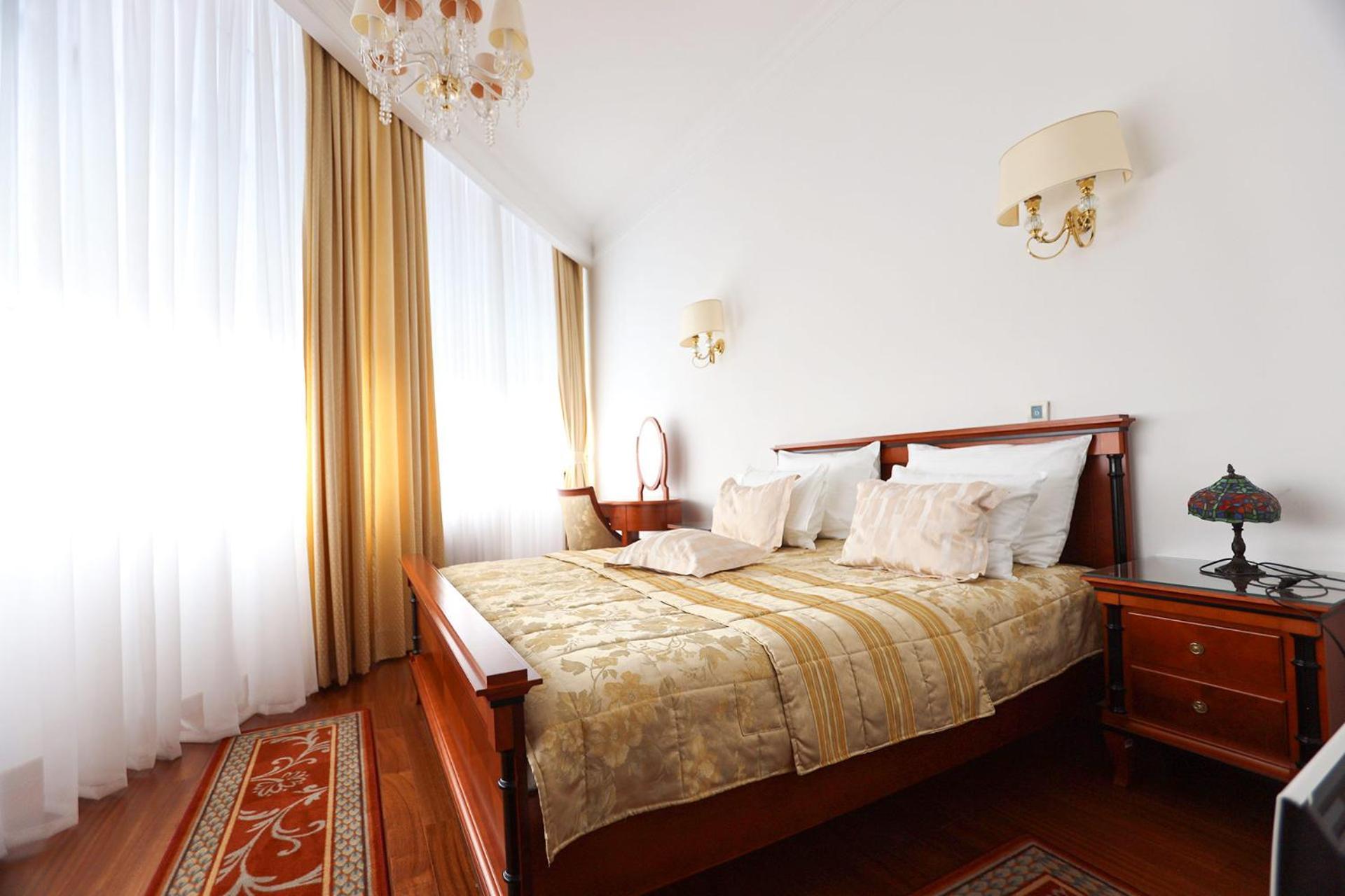 Apart-hotel Integra Banja Luka Buitenkant foto